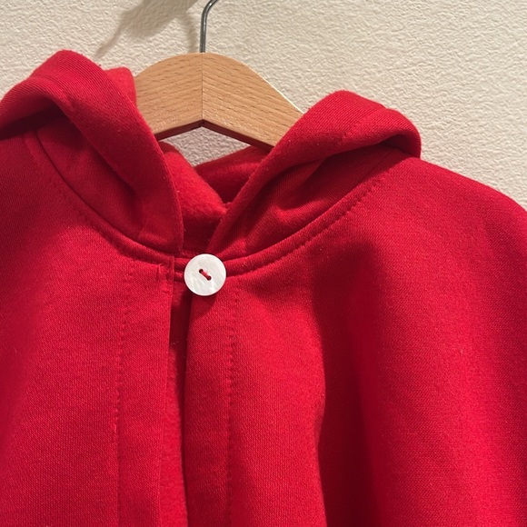 Girls hooded red cape with tassels - Picture 2 of 5